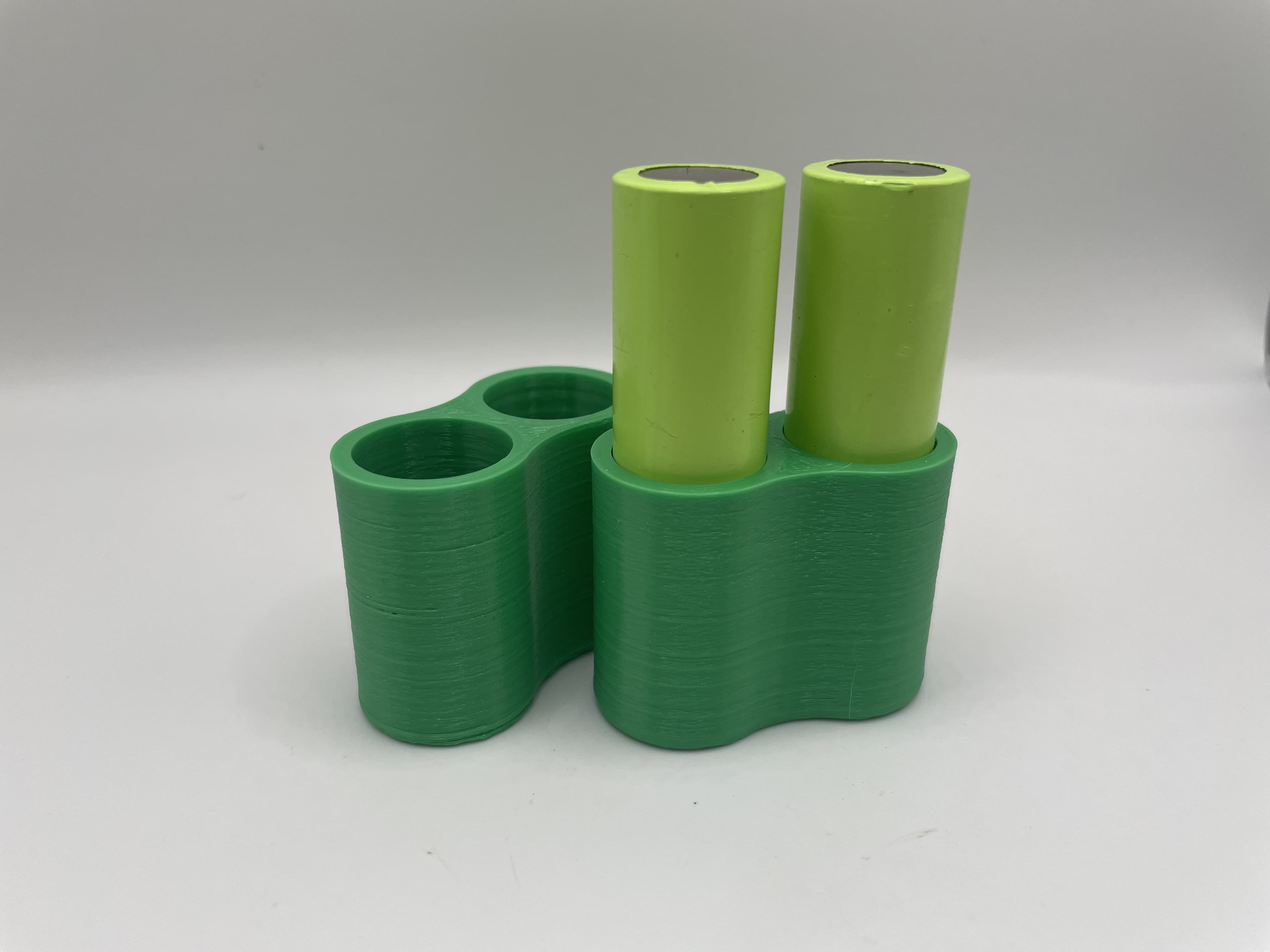 Dual 18650 Battery Holder/Case 3D model preview